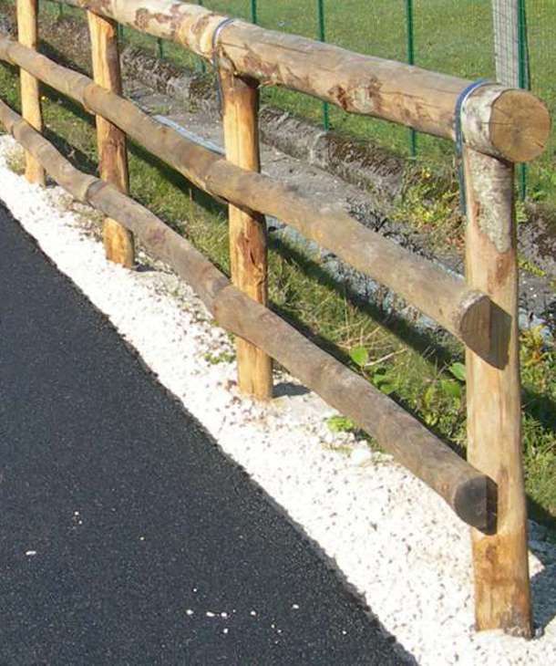 Gorza S.r.l. - Pali di castagno