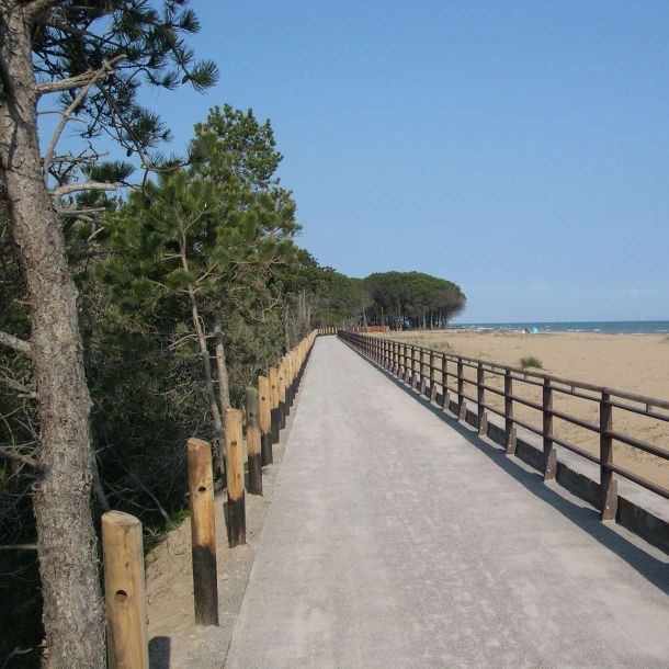 Gorza S.r.l. - Realizzazioni - Pista ciclopedonale - Bibione (VE)